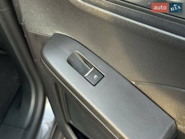 Серый Форд Эскейп, объемом двигателя 1.5 л и пробегом 154 тыс. км за 16399 $, фото 26 на Automoto.ua