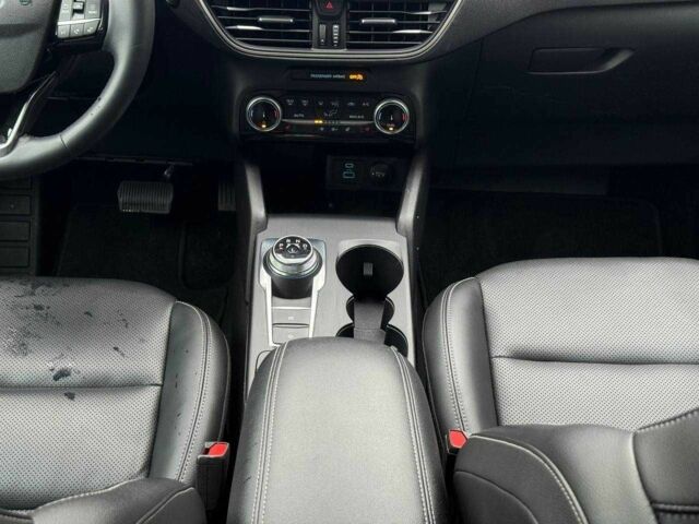 Серый Форд Эскейп, объемом двигателя 2.5 л и пробегом 80 тыс. км за 21900 $, фото 17 на Automoto.ua