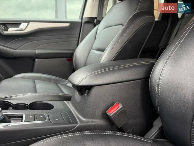 Сірий Форд Ескейп, об'ємом двигуна 2.5 л та пробігом 80 тис. км за 20999 $, фото 25 на Automoto.ua