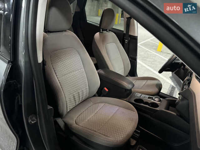 Серый Форд Эскейп, объемом двигателя 1.5 л и пробегом 139 тыс. км за 14200 $, фото 34 на Automoto.ua