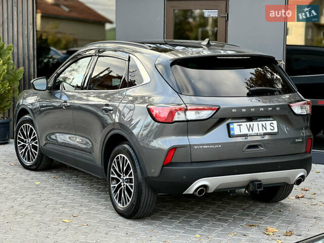 Серый Форд Эскейп, объемом двигателя 2.5 л и пробегом 52 тыс. км за 27900 $, фото 5 на Automoto.ua