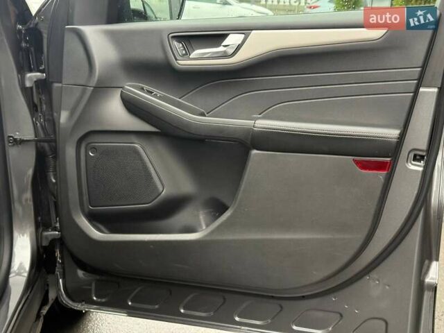 Сірий Форд Ескейп, об'ємом двигуна 2.5 л та пробігом 80 тис. км за 20999 $, фото 53 на Automoto.ua