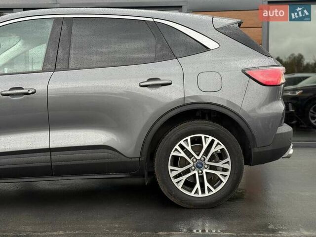 Сірий Форд Ескейп, об'ємом двигуна 2.5 л та пробігом 80 тис. км за 20999 $, фото 15 на Automoto.ua