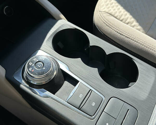 Серый Форд Эскейп, объемом двигателя 2.49 л и пробегом 156 тыс. км за 18700 $, фото 9 на Automoto.ua