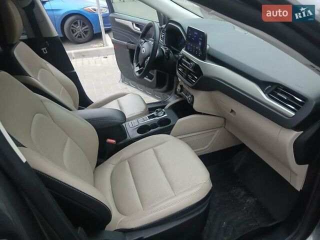 Серый Форд Эскейп, объемом двигателя 1.5 л и пробегом 64 тыс. км за 18200 $, фото 17 на Automoto.ua