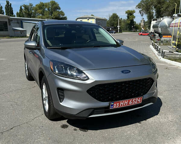 Серый Форд Эскейп, объемом двигателя 2.49 л и пробегом 156 тыс. км за 18700 $, фото 2 на Automoto.ua