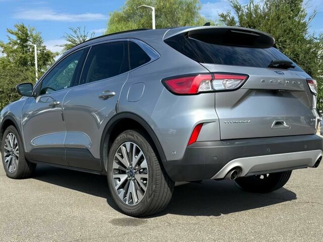 Сірий Форд Ескейп, об'ємом двигуна 2 л та пробігом 28 тис. км за 11000 $, фото 5 на Automoto.ua