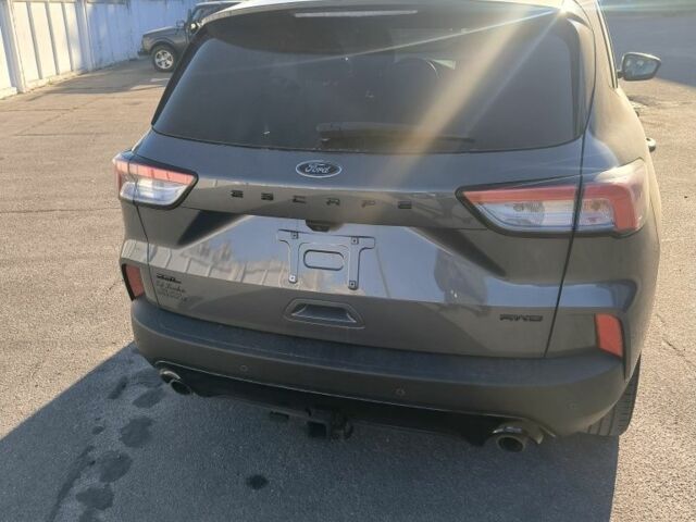 Серый Форд Эскейп, объемом двигателя 2 л и пробегом 110 тыс. км за 19000 $, фото 6 на Automoto.ua