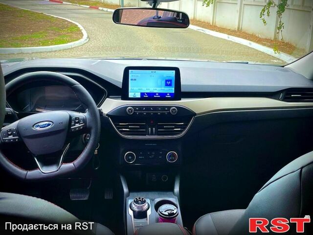 Серый Форд Эскейп, объемом двигателя 1.5 л и пробегом 90 тыс. км за 19000 $, фото 6 на Automoto.ua