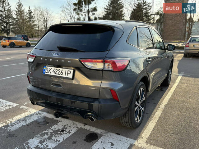 Серый Форд Эскейп, объемом двигателя 2.49 л и пробегом 72 тыс. км за 22000 $, фото 1 на Automoto.ua
