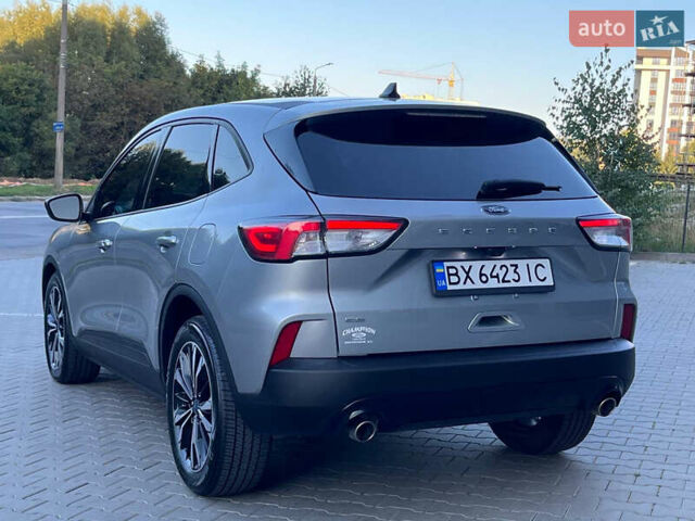 Сірий Форд Ескейп, об'ємом двигуна 1.5 л та пробігом 16 тис. км за 17500 $, фото 5 на Automoto.ua