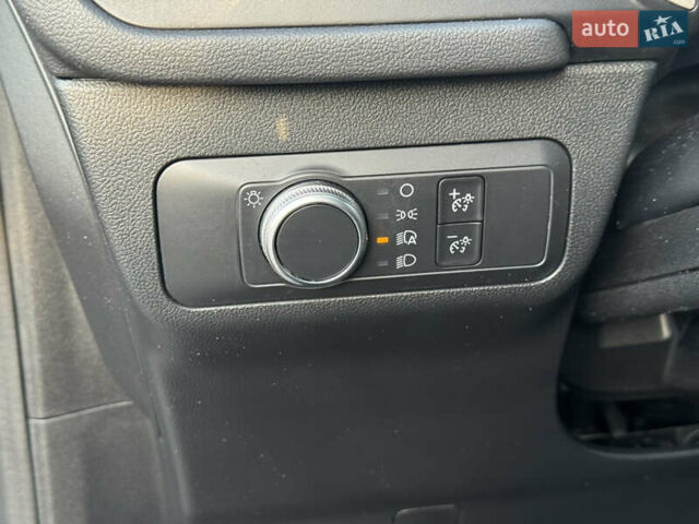 Серый Форд Эскейп, объемом двигателя 1.5 л и пробегом 154 тыс. км за 16399 $, фото 16 на Automoto.ua