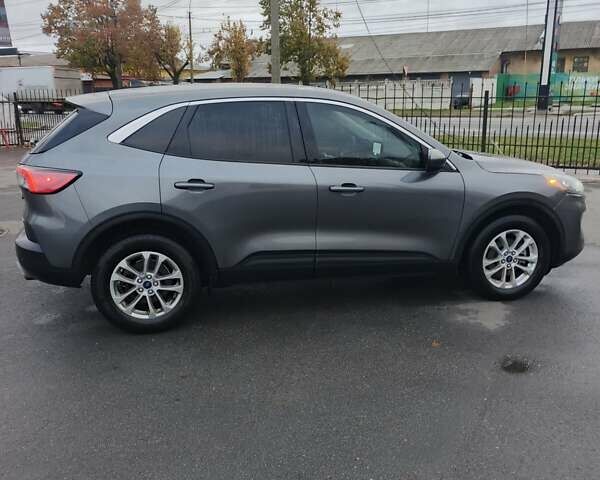 Сірий Форд Ескейп, об'ємом двигуна 2.49 л та пробігом 132 тис. км за 18900 $, фото 1 на Automoto.ua