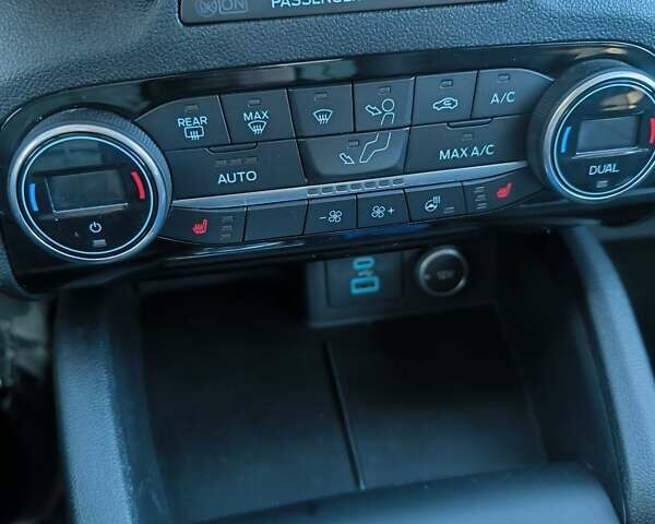 Форд Ескейп 2021 у Сумах на Automoto.ua Сірий Форд Ескейп, об'ємом двигуна 2 л та пробігом 97 тис. км за 19000 $, фото 4 на Automoto.ua