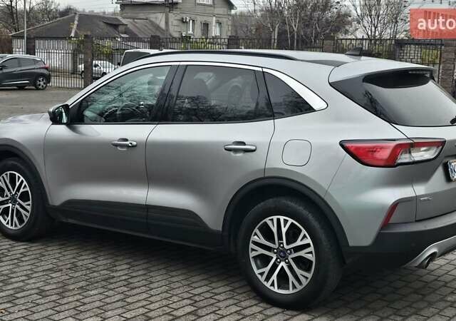 Серый Форд Эскейп, объемом двигателя 2.49 л и пробегом 142 тыс. км за 19800 $, фото 4 на Automoto.ua