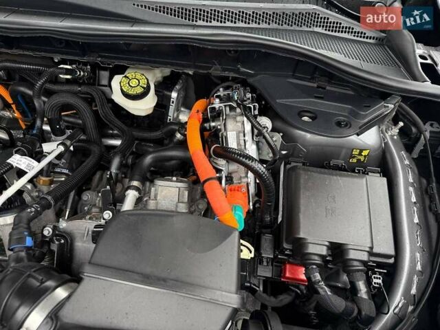 Сірий Форд Ескейп, об'ємом двигуна 2.5 л та пробігом 80 тис. км за 20999 $, фото 63 на Automoto.ua