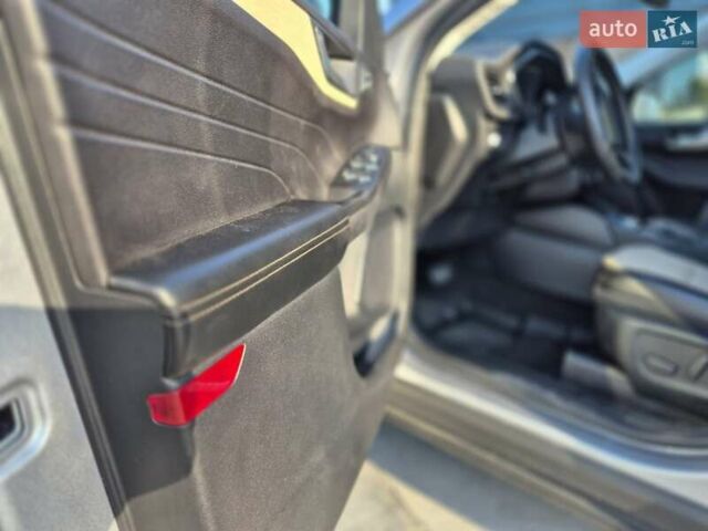 Серый Форд Эскейп, объемом двигателя 2.5 л и пробегом 66 тыс. км за 21900 $, фото 18 на Automoto.ua
