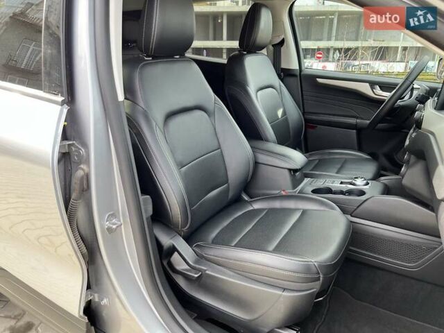 Серый Форд Эскейп, объемом двигателя 1.5 л и пробегом 125 тыс. км за 18500 $, фото 21 на Automoto.ua