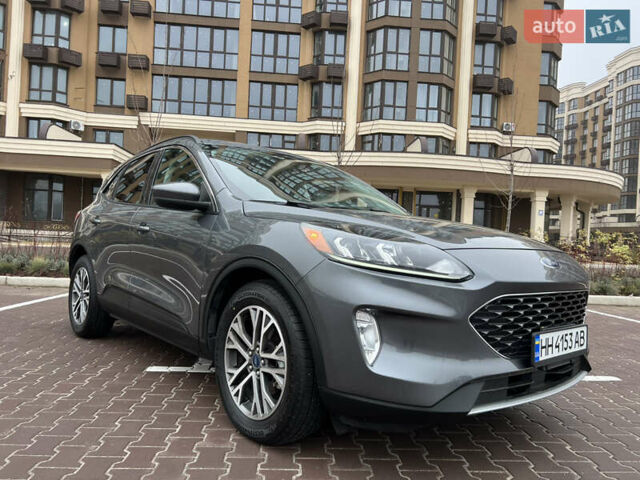 Серый Форд Эскейп, объемом двигателя 1.5 л и пробегом 66 тыс. км за 17800 $, фото 19 на Automoto.ua