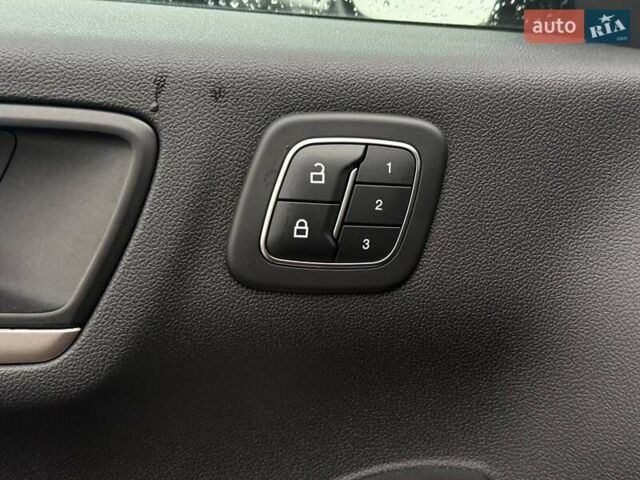 Сірий Форд Ескейп, об'ємом двигуна 2.5 л та пробігом 80 тис. км за 20999 $, фото 22 на Automoto.ua