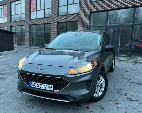 Серый Форд Эскейп, объемом двигателя 1.5 л и пробегом 200 тыс. км за 11999 $, фото 3 на Automoto.ua