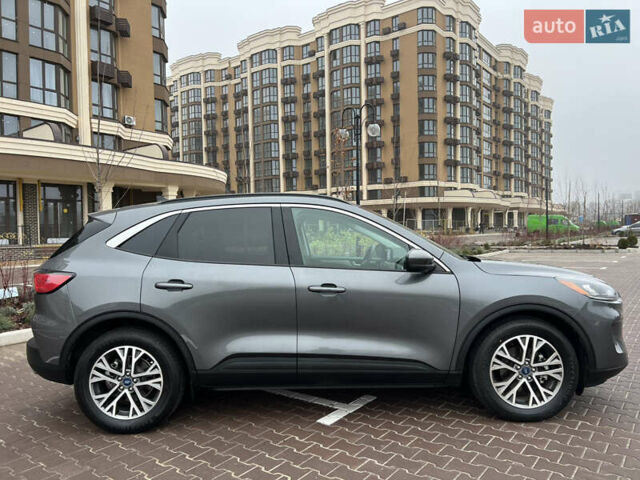 Серый Форд Эскейп, объемом двигателя 1.5 л и пробегом 66 тыс. км за 17800 $, фото 1 на Automoto.ua