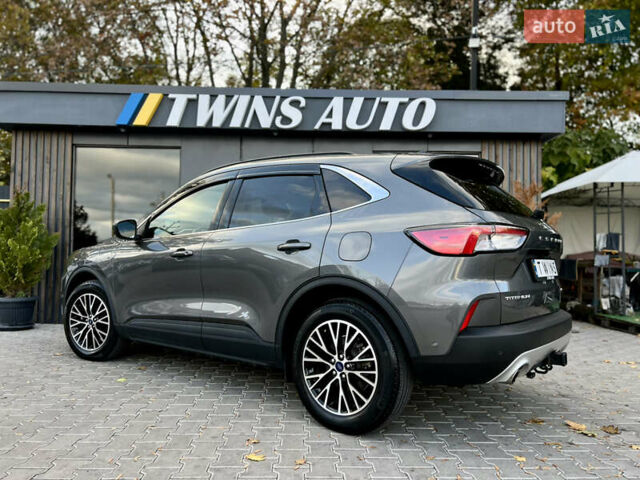 Серый Форд Эскейп, объемом двигателя 2.5 л и пробегом 52 тыс. км за 27900 $, фото 22 на Automoto.ua