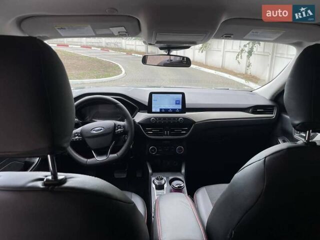 Серый Форд Эскейп, объемом двигателя 1.5 л и пробегом 90 тыс. км за 19000 $, фото 19 на Automoto.ua