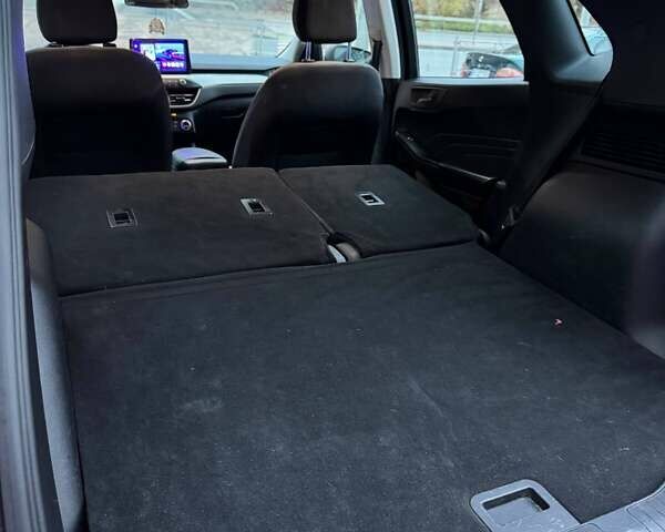 Серый Форд Эскейп, объемом двигателя 1.5 л и пробегом 198 тыс. км за 12300 $, фото 21 на Automoto.ua