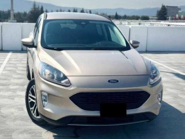 Серый Форд Эскейп, объемом двигателя 2.5 л и пробегом 45 тыс. км за 5500 $, фото 1 на Automoto.ua