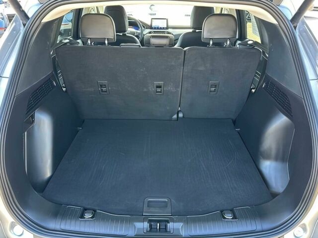 Сірий Форд Ескейп, об'ємом двигуна 2 л та пробігом 28 тис. км за 11000 $, фото 13 на Automoto.ua