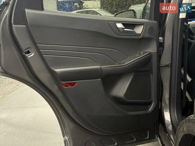 Сірий Форд Ескейп, об'ємом двигуна 2.5 л та пробігом 80 тис. км за 20999 $, фото 40 на Automoto.ua