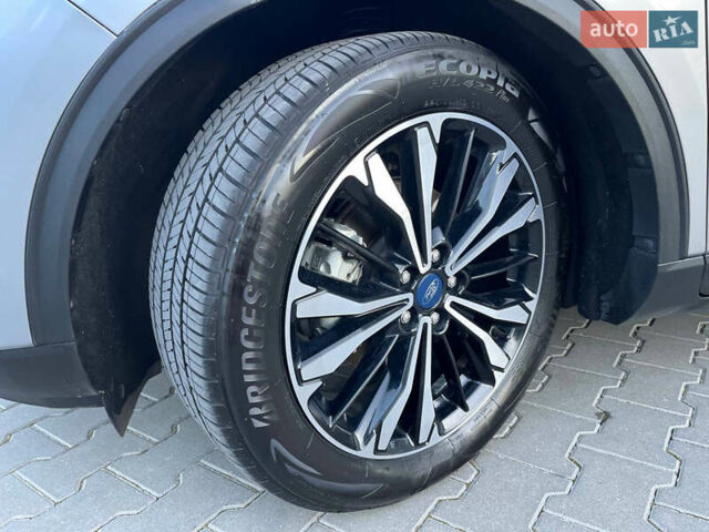 Сірий Форд Ескейп, об'ємом двигуна 1.5 л та пробігом 16 тис. км за 17500 $, фото 45 на Automoto.ua