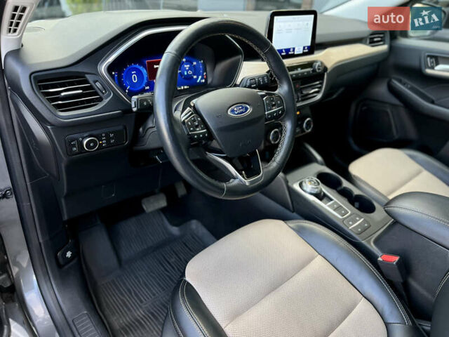 Серый Форд Эскейп, объемом двигателя 2.5 л и пробегом 52 тыс. км за 27900 $, фото 24 на Automoto.ua