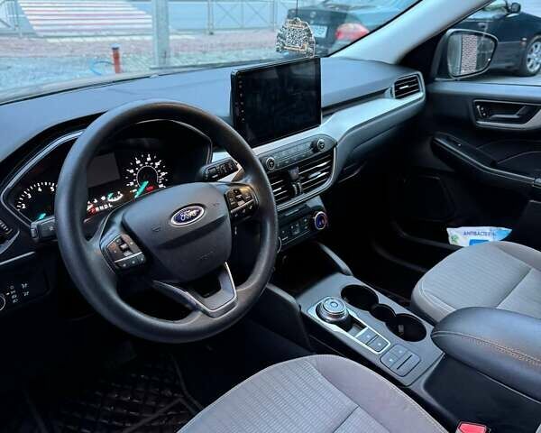 Серый Форд Эскейп, объемом двигателя 1.5 л и пробегом 200 тыс. км за 11999 $, фото 10 на Automoto.ua