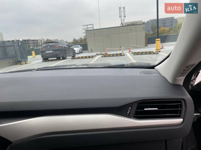 Серый Форд Эскейп, объемом двигателя 2.49 л и пробегом 61 тыс. км за 29000 $, фото 32 на Automoto.ua