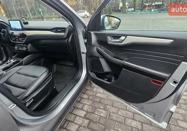 Серый Форд Эскейп, объемом двигателя 2.49 л и пробегом 142 тыс. км за 19800 $, фото 16 на Automoto.ua