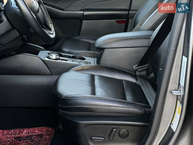 Сірий Форд Ескейп, об'ємом двигуна 2.5 л та пробігом 70 тис. км за 22999 $, фото 47 на Automoto.ua