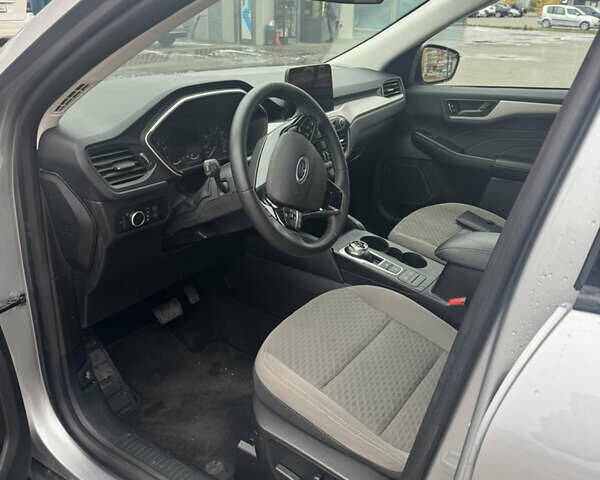 Сірий Форд Ескейп, об'ємом двигуна 1.5 л та пробігом 39 тис. км за 22000 $, фото 7 на Automoto.ua