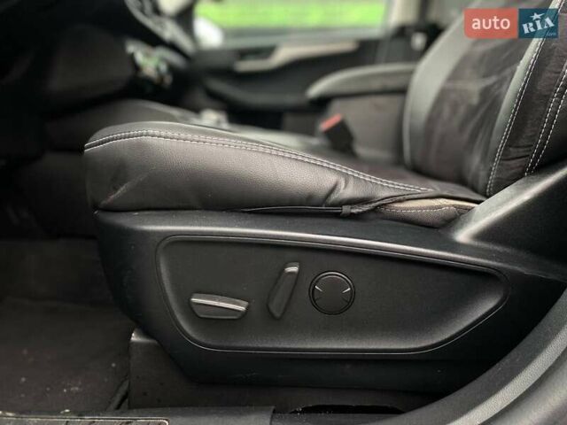Серый Форд Эскейп, объемом двигателя 2.49 л и пробегом 136 тыс. км за 22290 $, фото 18 на Automoto.ua