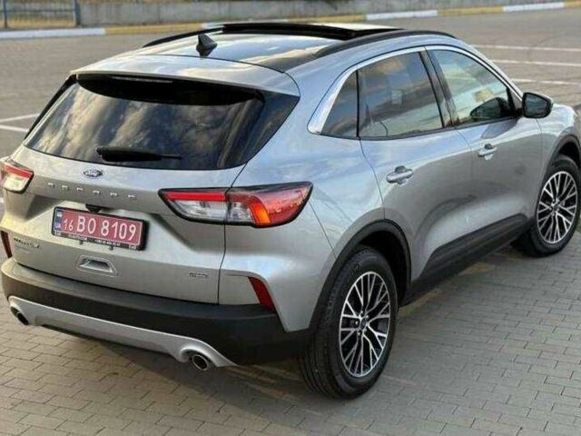 Серый Форд Эскейп, объемом двигателя 2.5 л и пробегом 58 тыс. км за 18500 $, фото 4 на Automoto.ua