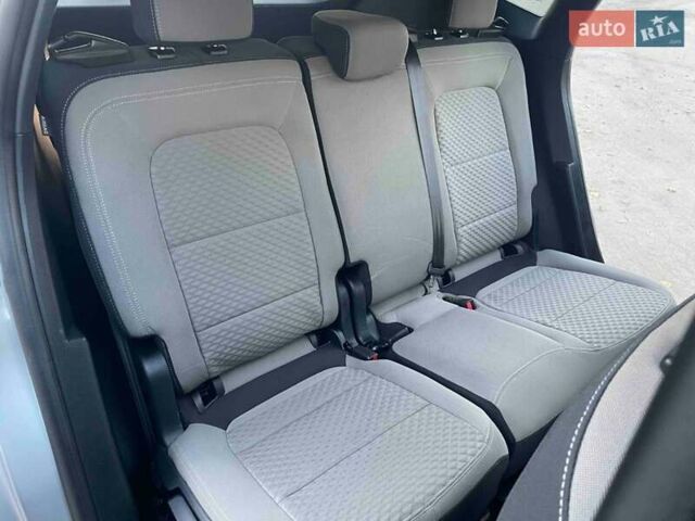 Серый Форд Эскейп, объемом двигателя 2.49 л и пробегом 124 тыс. км за 20700 $, фото 16 на Automoto.ua