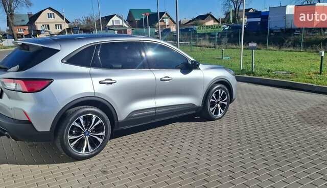 Серый Форд Эскейп, объемом двигателя 2.49 л и пробегом 124 тыс. км за 20700 $, фото 1 на Automoto.ua