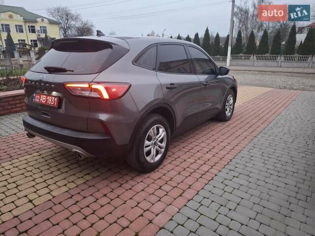 Сірий Форд Ескейп, об'ємом двигуна 1.5 л та пробігом 63 тис. км за 15000 $, фото 5 на Automoto.ua