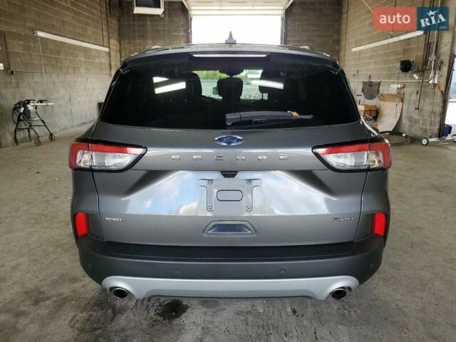 Серый Форд Эскейп, объемом двигателя 0 л и пробегом 32 тыс. км за 9396 $, фото 4 на Automoto.ua