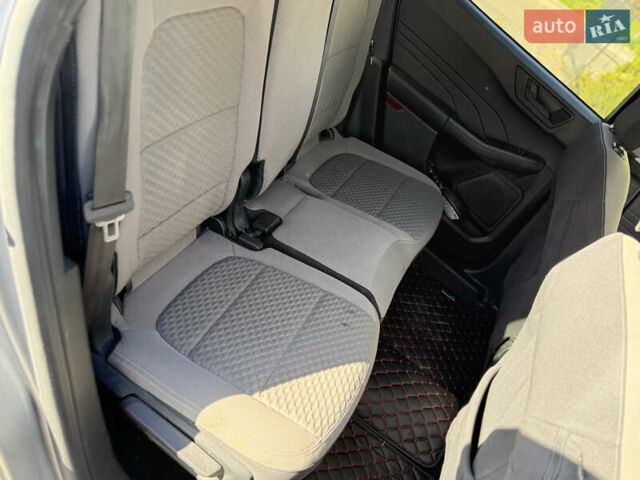 Серый Форд Эскейп, объемом двигателя 2.5 л и пробегом 3 тыс. км за 22900 $, фото 12 на Automoto.ua
