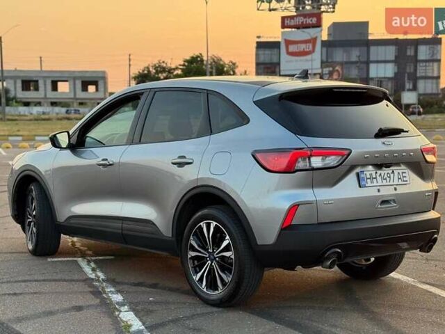 Сірий Форд Ескейп, об'ємом двигуна 1.5 л та пробігом 33 тис. км за 16500 $, фото 4 на Automoto.ua