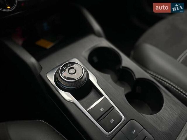 Серый Форд Эскейп, объемом двигателя 2.49 л и пробегом 136 тыс. км за 22290 $, фото 39 на Automoto.ua