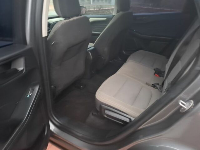 Серый Форд Эскейп, объемом двигателя 1.5 л и пробегом 63 тыс. км за 15000 $, фото 16 на Automoto.ua