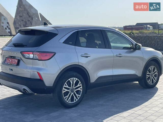 Серый Форд Эскейп, объемом двигателя 2 л и пробегом 99 тыс. км за 18900 $, фото 6 на Automoto.ua